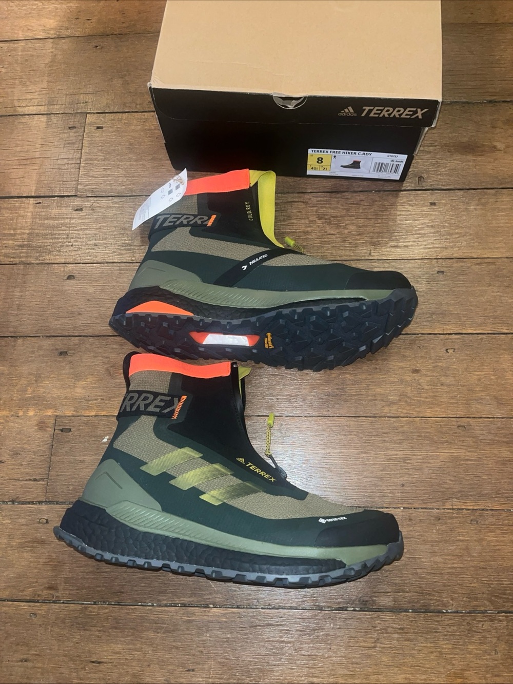 adidas Terrex Free Hiker Cold.RDY 'Focus Olive Impact Orange' Sz 8 Men’s NEW